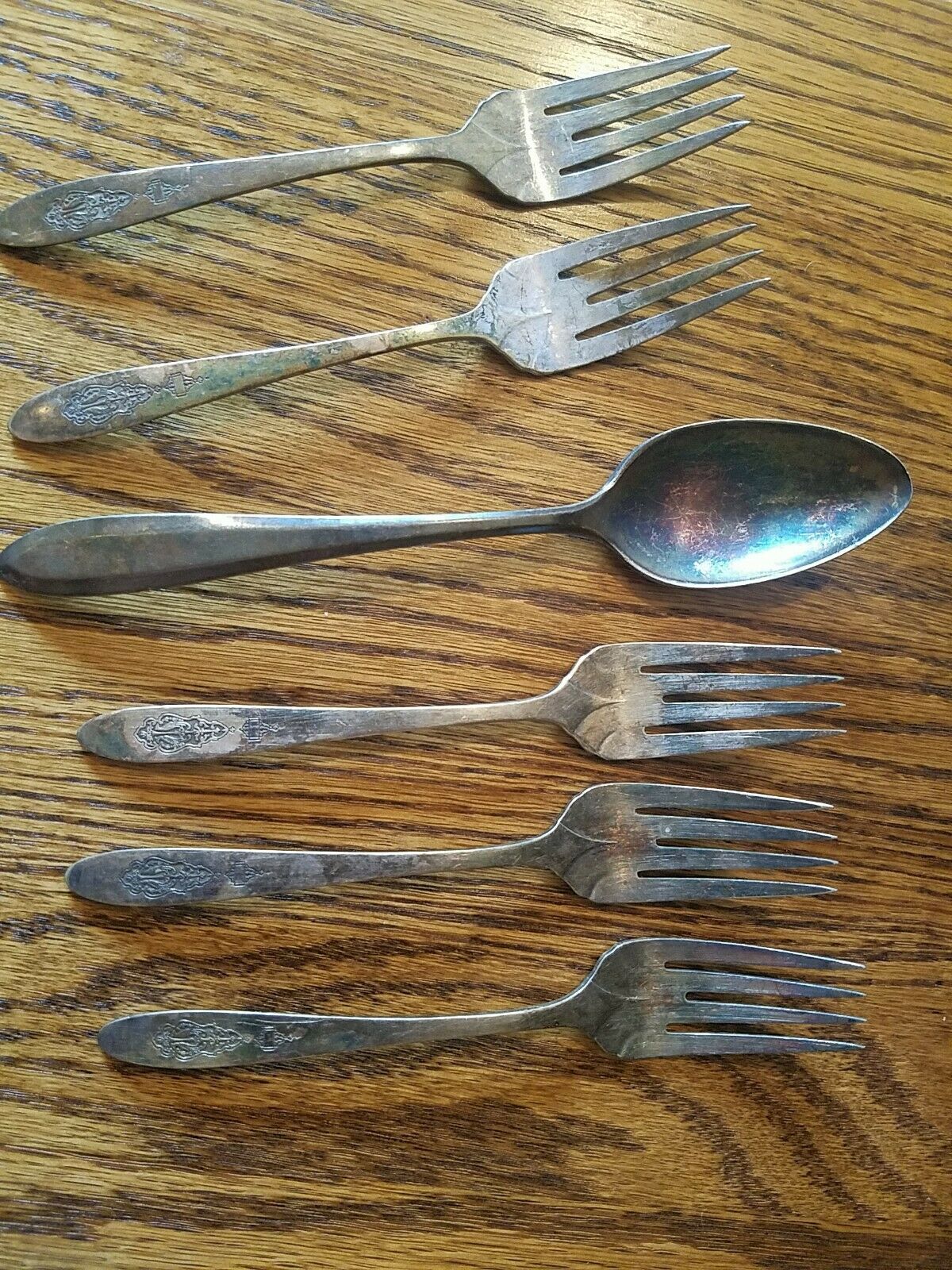 5 Community Plate  Forks  - W/ Etching / Engraving 1 Spoon